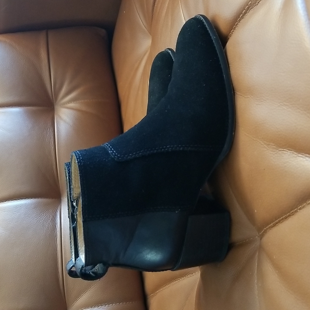 Madewell The Asher Boot in Suede and Leather